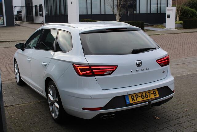Seat LEON ST 1.4 EcoTSI FR 150 Pk Sport Intense Led Alcantara Keyless Stoelvw Clima 18inch Pdc