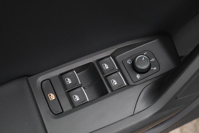 Seat LEON Sportstourer 1.5 TSI e-Hybrid 204pk FR PHEV First Edition | 130KM Elektrische Actieradius | Adaptieve Cruise Control | Achteruitrijcamera