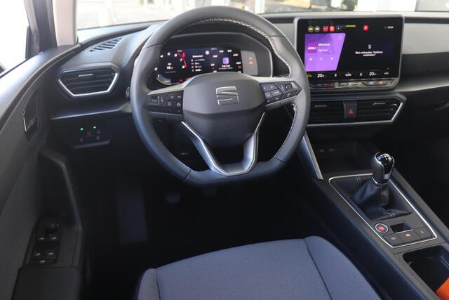 Seat LEON 1.5 TSI 115pk Style | Parkeersensoren | 16" lichtmetalen velgen | Navigatie via smartphone | Virtual cockpit |