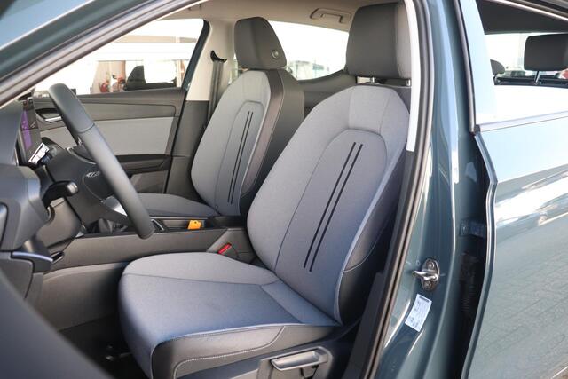 Seat LEON 1.5 TSI 115pk Style | Parkeersensoren | 16" lichtmetalen velgen | Navigatie via smartphone | Virtual cockpit |