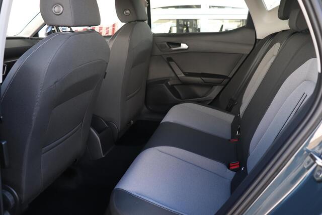 Seat LEON 1.5 TSI 115pk Style | Parkeersensoren | 16" lichtmetalen velgen | Navigatie via smartphone | Virtual cockpit |