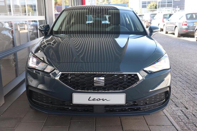 Seat LEON 1.5 TSI 115pk Style | Parkeersensoren | 16" lichtmetalen velgen | Navigatie via smartphone | Virtual cockpit |
