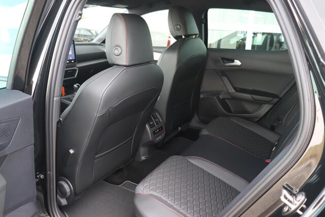 Seat LEON 1.5 TSI FR Business Intense | Facelift! | 18" lichtmetalen velgen | Matrix LED | Side assist