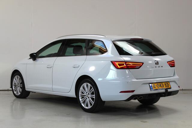 Seat LEON ST 1.5 TSI Xcellence Vitrual | Keyless | Trekhaak | Dab