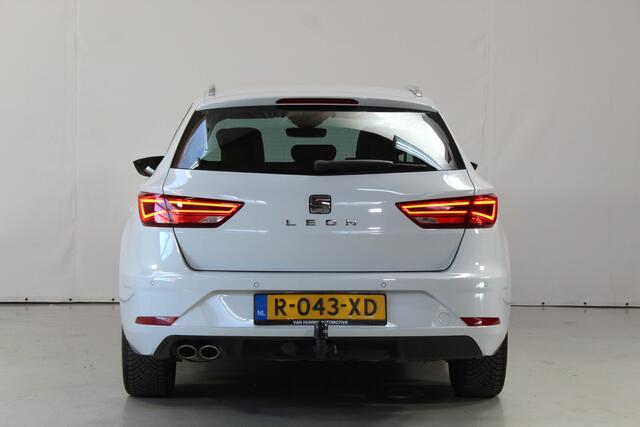 Seat LEON ST 1.5 TSI Xcellence Vitrual | Keyless | Trekhaak | Dab