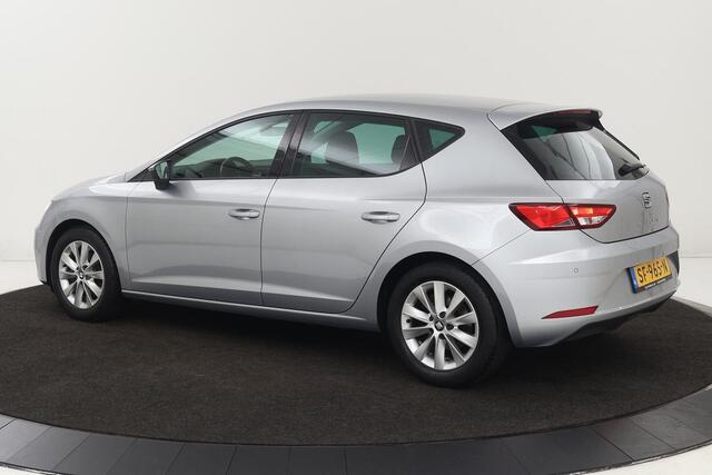 Seat LEON 1.0 TSI Style Intens | Carplay | Navigatie | Keyless | Climate control | PDC | Cruise control | Bluetooth