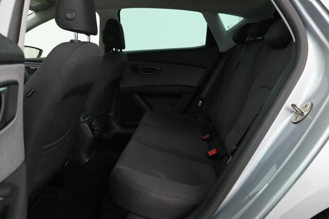 Seat LEON 1.0 TSI Style Intens | Carplay | Navigatie | Keyless | Climate control | PDC | Cruise control | Bluetooth