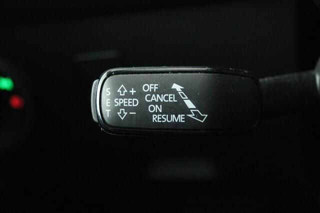 Seat LEON 1.0 TSI Style Intens | Carplay | Navigatie | Keyless | Climate control | PDC | Cruise control | Bluetooth