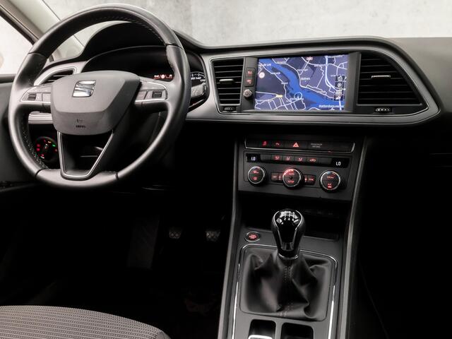 Seat LEON ST 1.0 TSI Style Ultimate Edition (APPLE CARPLAY, NAVIGATIE, CLIMATE, CAMERA, SPORTSTOELEN, KEYLESS, DAB+, LANE ASSIST, NIEUWSTAAT)