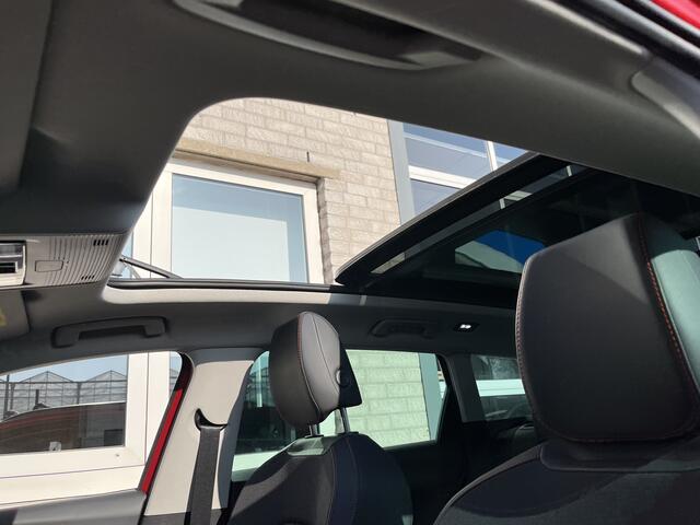 Seat LEON Sportstourer 1.5 eTSI FR Business Intense / AUTOMAAT/ PANO/ CAMERA/ PARK. SENSOREN/ CRUISE/ STOEL-STUURVERWARM./ MATRIX/ APP-CONNECT/ NAVI/ CLIMA/ DAB
