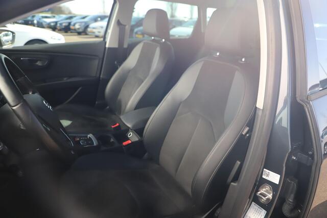 Seat LEON ST 1.5 TSI Style Ultimate Edition 150PK Automaat Virtual Full LED 17 inch LMV Half Leder Stoelverwarming Beats Adaptive Cruise Lane Assist Navigatie Achteruitrijcamera