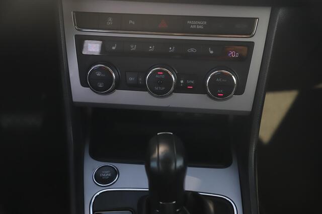 Seat LEON ST 1.5 TSI Style Ultimate Edition 150PK Automaat Virtual Full LED 17 inch LMV Half Leder Stoelverwarming Beats Adaptive Cruise Lane Assist Navigatie Achteruitrijcamera