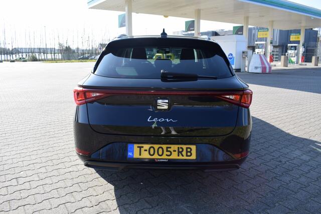 Seat LEON 1.0 eTSI Style | AUTOMAAT | CARPLAY | RIJKLAARPLIJS