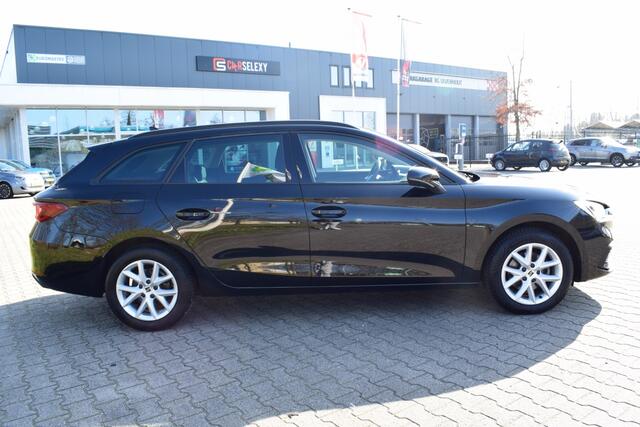 Seat LEON 1.0 eTSI Style | AUTOMAAT | CARPLAY | RIJKLAARPLIJS