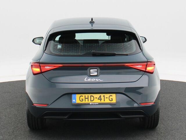 Seat LEON Style | 1.5 TSI 115pk | Cruise control | Parkeersensoren achter | Apple carplay / Android auto