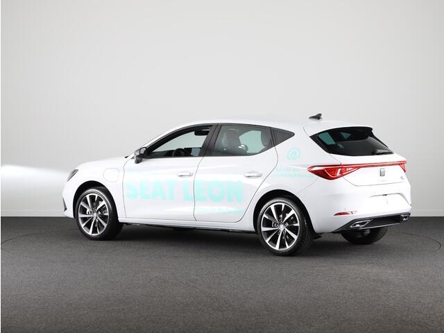Seat LEON 1.5 TSI e-Hybrid FR PHEV First Edition 204pk Plug in Hybrid | Parkeercamera | 18 inch lichtmetalen velgen |