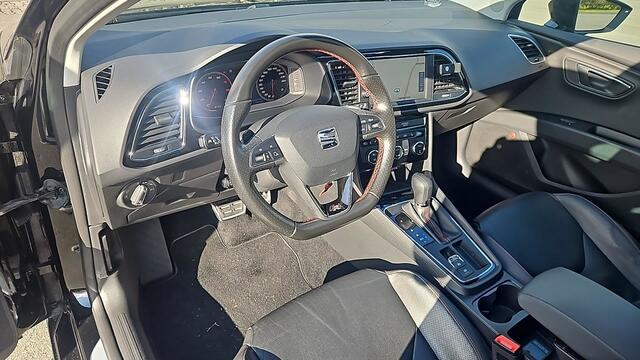 Seat LEON ST 1.8 TSI 180pk FR Business Intense DSG / Panoramadak / Stoelverwarming / Camera / Beats Audio
