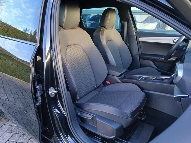 Seat LEON Sportstourer 1.5 eTSI FR Business Intense + Technology Pack + 18 inch, nieuwstaat!!