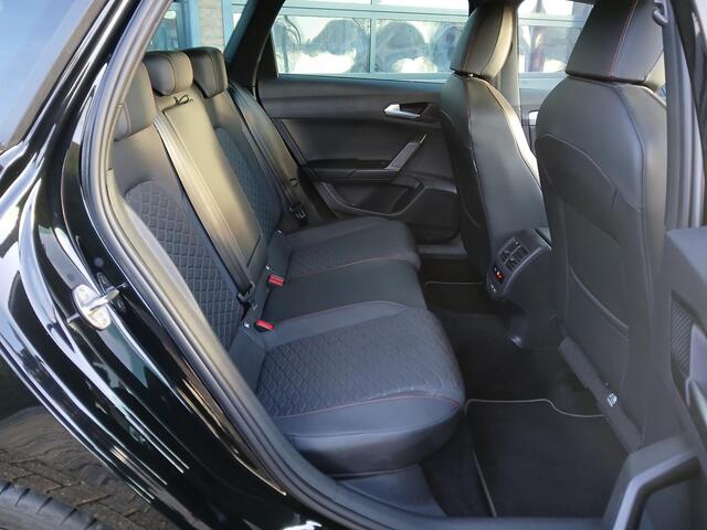 Seat LEON Sportstourer 1.5 eTSI FR Business Intense + Technology Pack + 18 inch, nieuwstaat!!
