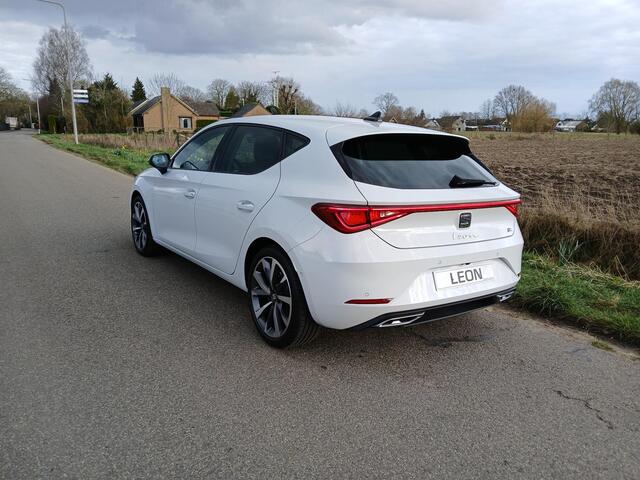 Seat LEON 1.5 TSI FR Business Intense + 18 inch