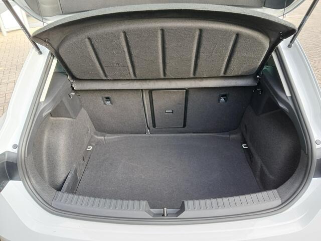 Seat LEON 1.5 TSI FR Business Intense + 18 inch