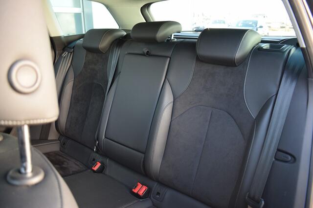 Seat LEON ST 1.5 TSI Style Ultimate Edition | Apple CarPlay | Leer/ Alcantara | Camera | Climate