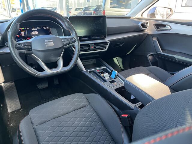 Seat LEON 1.4 TSI eHybrid PHEV FR / AUTOMAAT/ PARK. SENSOREN/ MATRIX/ CRUISE/ STOEL EN STUUR VERWARM./ BLUETOOTH/ NAVI/ CLIMA/ DAB