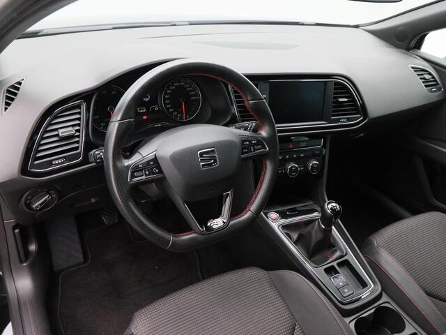 Seat LEON 1.0 TSI FR Business Intense | Full LED | Navigatie | 17 Inch | Privacy Glass | Camera | 114.025 Km!!