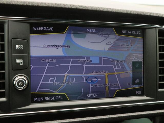 Seat LEON 1.0 TSI FR Business Intense | Full LED | Navigatie | 17 Inch | Privacy Glass | Camera | 114.025 Km!!