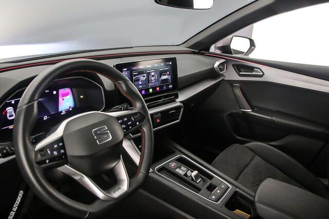 Seat LEON FR Business Intense 1.4 TSI e-Hybrid 204pk DSG Automaat Panoramadak, Adaptive cruise control, Navigatie, Achteruitrijcamera, Stuurwiel verwarmd, Parkeersensoren, App connect