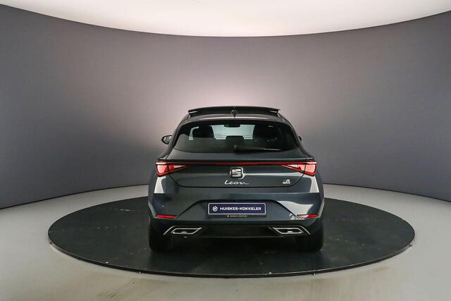 Seat LEON FR Business Intense 1.4 TSI e-Hybrid 204pk DSG Automaat Panoramadak, Adaptive cruise control, Navigatie, Achteruitrijcamera, Stuurwiel verwarmd, Parkeersensoren, App connect