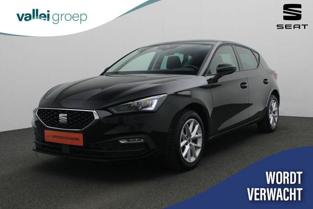 Seat LEON 1.0 TSI 110 pk Style Business Intense | Achteruitrijcamera | Navigatie | Adaptive Cruise