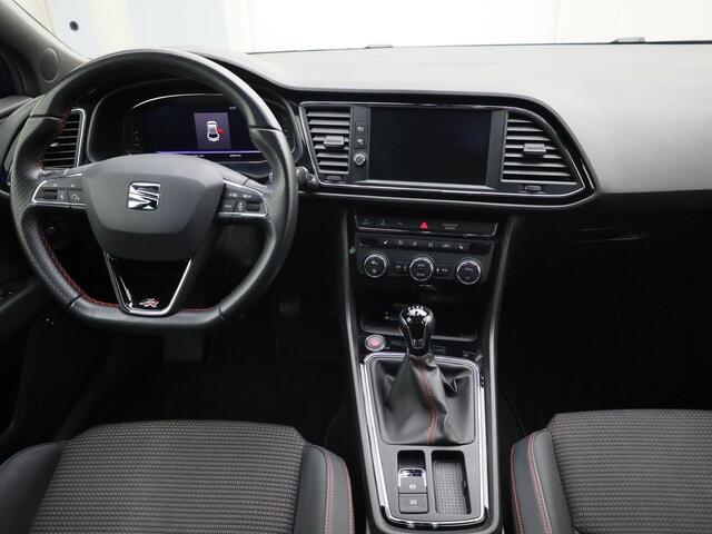 Seat LEON 1.5TSI/130PK FR Ultimate Edition · Navigatie · Camera+Parkeersensoren · Stoelverwarming