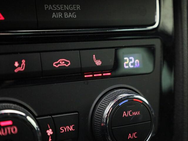 Seat LEON 1.5TSI/130PK FR Ultimate Edition · Navigatie · Camera+Parkeersensoren · Stoelverwarming