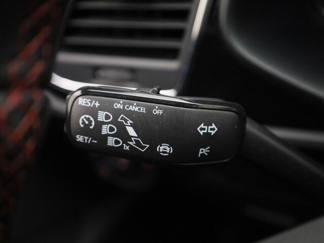 Seat LEON 1.5TSI/130PK FR Ultimate Edition · Navigatie · Camera+Parkeersensoren · Stoelverwarming
