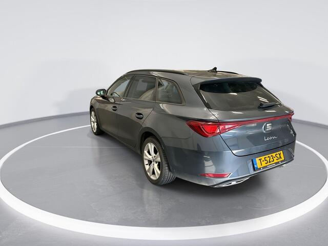Seat LEON Sportstourer 1.4 Tsi 204pk DSG eHybrid PHEV FR · Apple/Android Car Play · Cruise Control · Stoel & Stuurverwarming · Navi · 17'' Inch ·