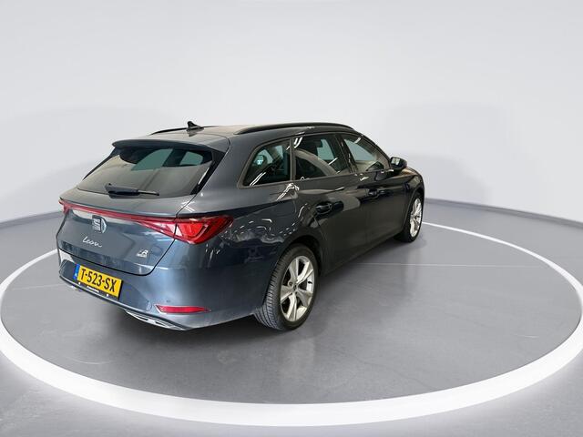 Seat LEON Sportstourer 1.4 Tsi 204pk DSG eHybrid PHEV FR · Apple/Android Car Play · Cruise Control · Stoel & Stuurverwarming · Navi · 17'' Inch ·