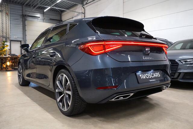 Seat LEON 1.5 eTSI FR * LED - Sfeer - 18" - Camera - Keyless - Dodehoek - App - DCC *