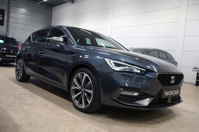 Seat LEON 1.5 eTSI FR * LED - Sfeer - 18" - Camera - Keyless - Dodehoek - App - DCC *