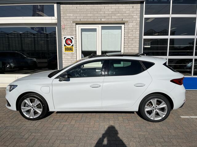 Seat LEON 1.4 TSI eHybrid PHEV FR Business Intense / AUTOMAAT/ PANO/ ADAPT. CRUISE/ DIGITAL DASH/ NAVI/ DAB/ FULL LINK/ CLIMATE/ STOELVERWARMING/ PARK. SENSOREN + CAMERA