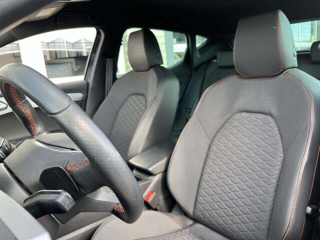 Seat LEON 1.4 TSI eHybrid PHEV FR / AUTOMAAT/ KEYLESS/ CRUISE/ DIGITAL DASH/ NAVI/ FULL LINK/ DAB/ CLIMATE/ STOELVERWARMING/ PARK. SENSOREN V&A