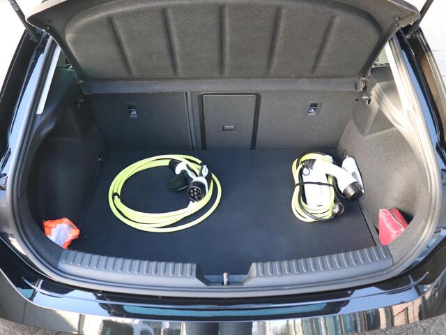 Seat LEON FR Business Intense 1.4 TSI eHybrid PHEV 204pk | Adaptieve cruise control | Achteruitrijcamera | Stoel- & stuurwielverwarming | Dodehoek sensor |