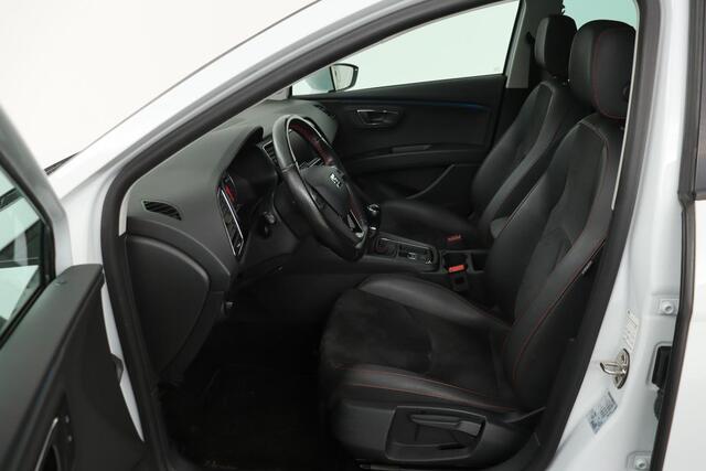 Seat LEON 1.4 TSI FR | Panoramadak | Stoelverwarming | Carplay | Alcantara | Full LED | Navigatie | Sportstoelen | PDC | Climate control