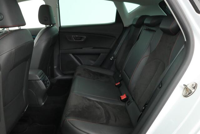 Seat LEON 1.4 TSI FR | Panoramadak | Stoelverwarming | Carplay | Alcantara | Full LED | Navigatie | Sportstoelen | PDC | Climate control
