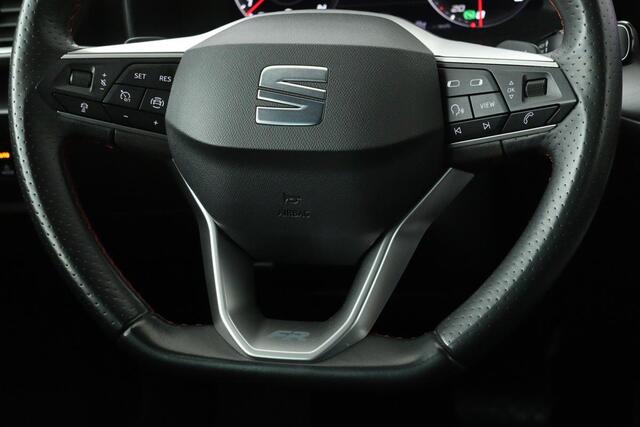Seat LEON 1.5 eTSI FR Launch Edition | Carplay | Adaptive cruise | Trekhaak | Full LED | Park Assist | Dodehoek detectie | Sportstoelen