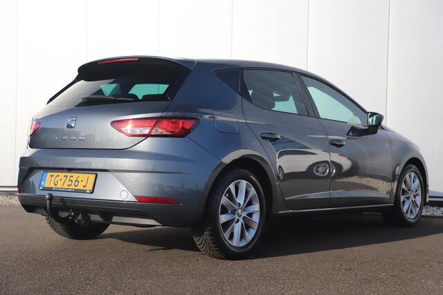 Seat LEON 1.0 EcoTSI Style Business Intense Trekhaak Virtual Beats Navigatie Achteruitrijcamera Clima Carplay Android Keyless 16 inch LMV