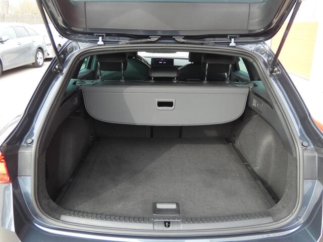 Seat LEON Sportstourer 1.5 eTSI FR/ automaat/ lage km/ zeer mooi!