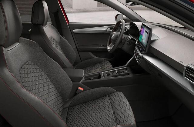 Seat LEON FR Business 1.5 TSI eHybrid PHEV 204pk | Panoramadak | Adaptive cruise control | Stoelverwarming | Black pack