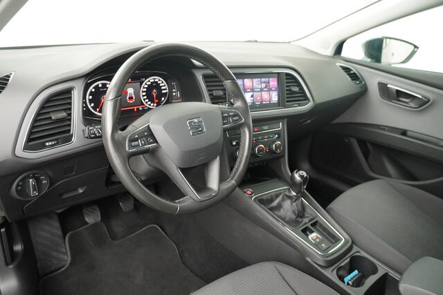 Seat LEON ST BWJ 2020 / 1.0TSI 116 PK Style Ultimate Edition / / LED / Navi / Clima / Virtual Cockpit / Stoelverw. / Trekhaak / PDC / Cruise / LMV /