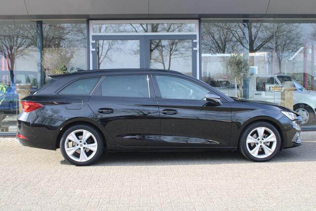 Seat LEON Sportstourer 1.5 eTSI FR Launch Edition | Org. NL | Technology Pack |